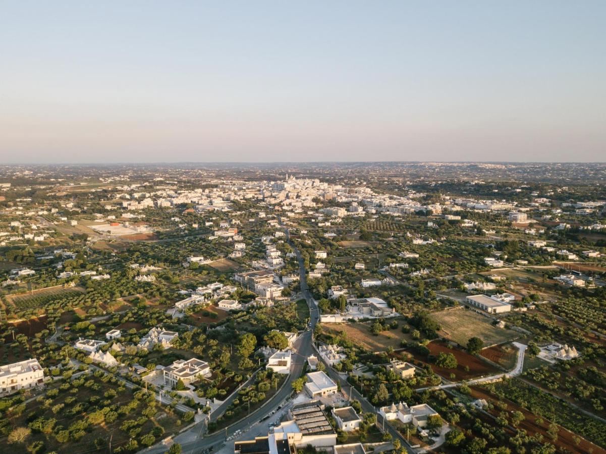 לינה וארוחת בוקר לוקורוטונדו Pietra Pesara מראה חיצוני תמונה